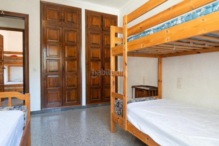 Casa  individual con jardín privado zona puig sec en Escala (L´)