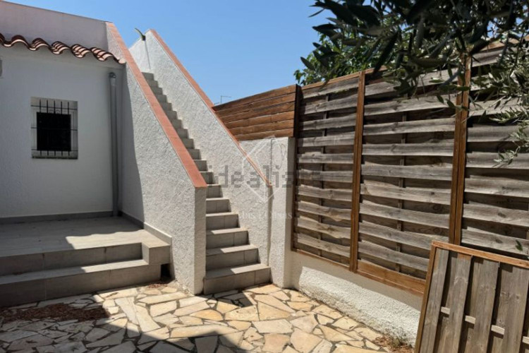 Casa independiente en Barrio Riells