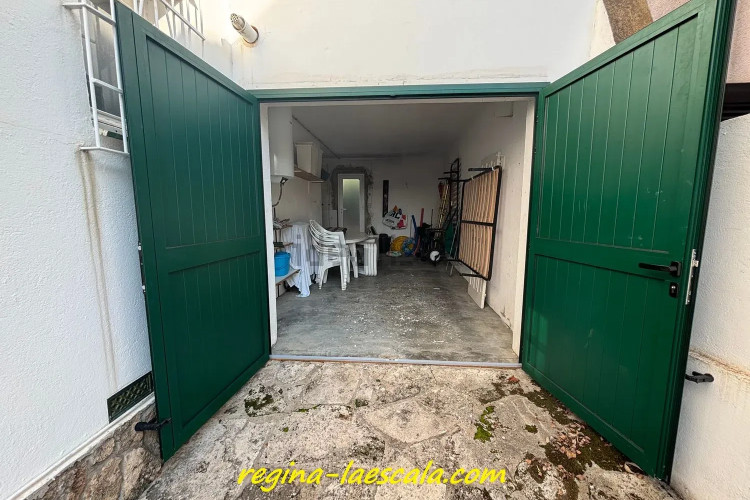 Chalet pareado en calle Pinedes