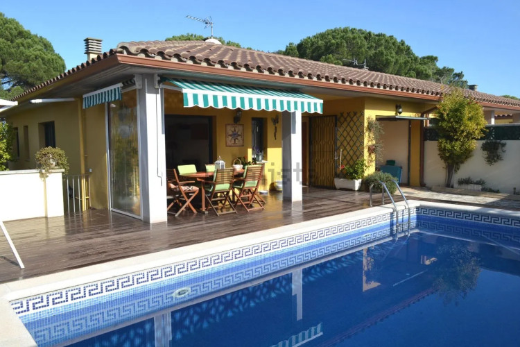 Chalet en calle Cantallops