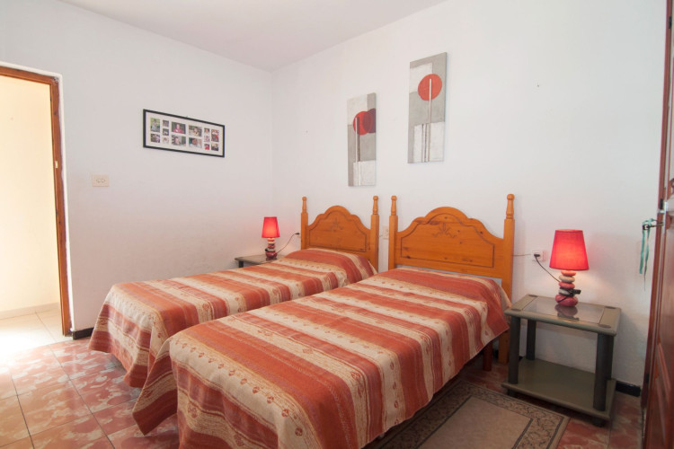 Carrer Barcelona, Riells