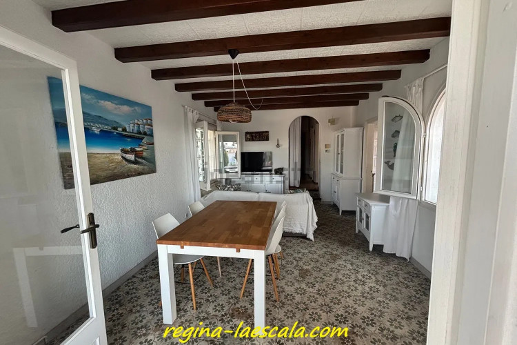 Chalet pareado en calle Pinedes