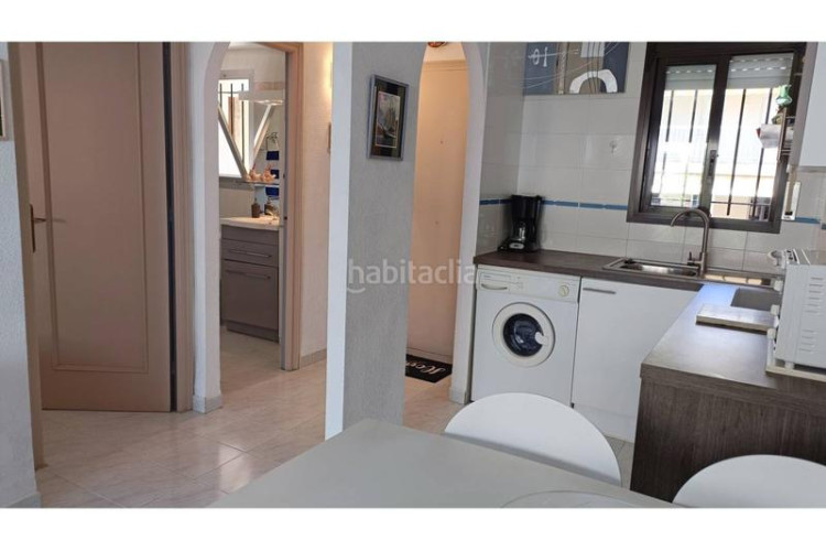 Piso en narcís monturiol 15 piso en venta en com. els pins en Escala (L´)