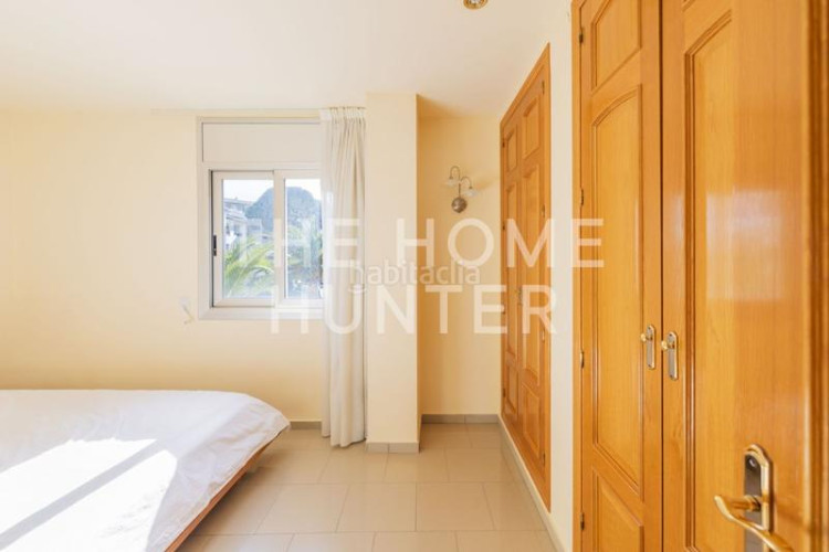 Ático  de 214 m2 con vistas y terraza en venta en escala, l en Escala (L´)