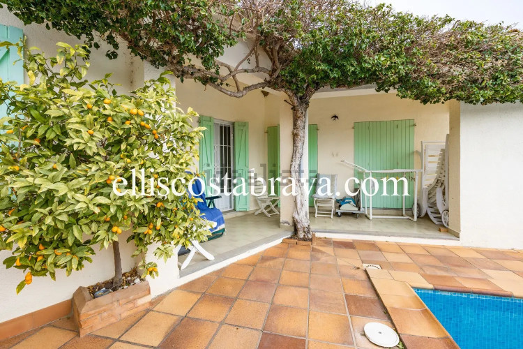 Casa independiente en Barrio Riells