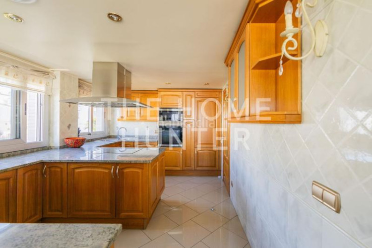 Ático  de 214 m2 con vistas y terraza en venta en escala, l en Escala (L´)