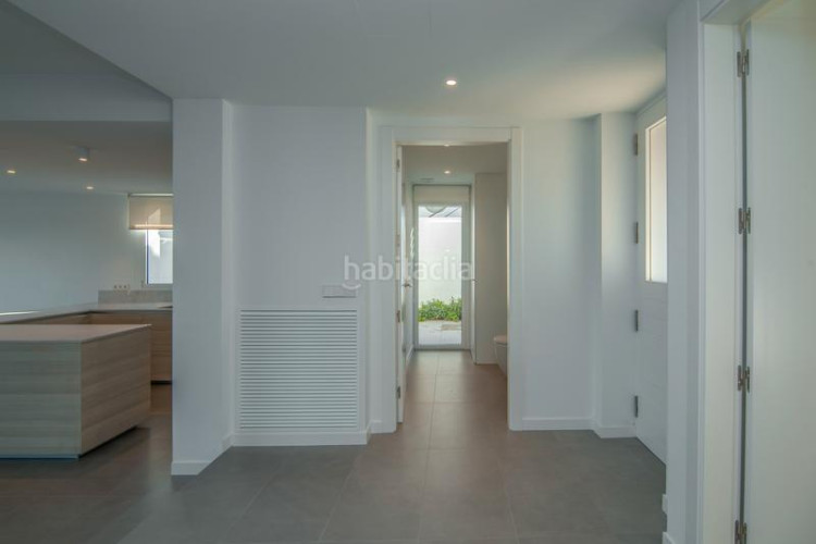 Casa en carrer ramon marquet 5 de lujo frente al mar en Escala (L´)