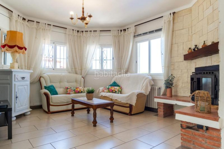 Casa  espaciosa con vistas al mar y piscina privada zona puig sec en Escala (L´)