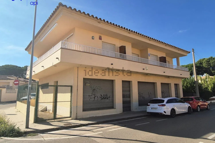 Piso en calle Riells de Dalt