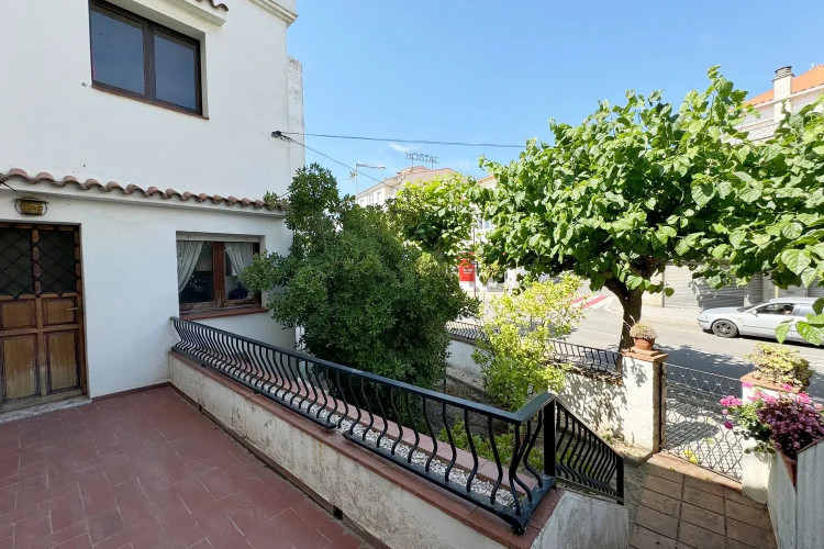 Chalet adosado en calle Tramuntana, 4