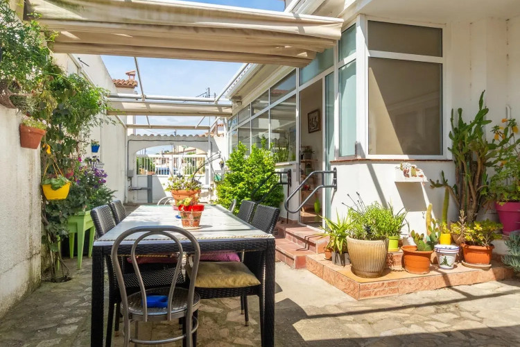 Casa independiente en Barrio Riells