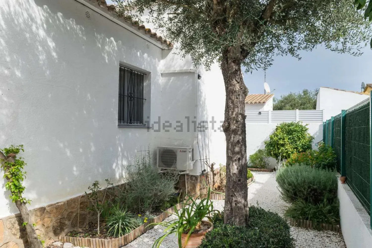 Casa independiente en Barrio Riells