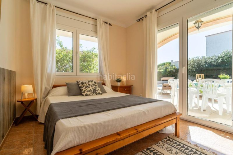 Casa  con vistas al mar en montgó con piscina, sauna y licencia turística en Escala (L´)