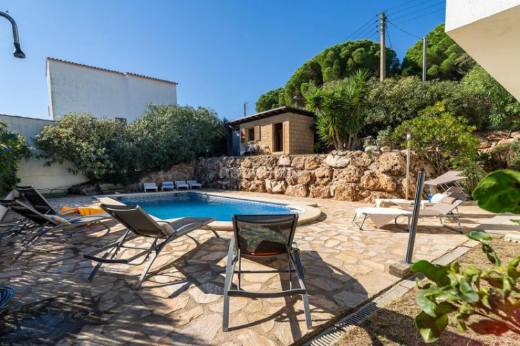 Casa  con vistas al mar en montgó con piscina, sauna y licencia turística en Escala (L´)