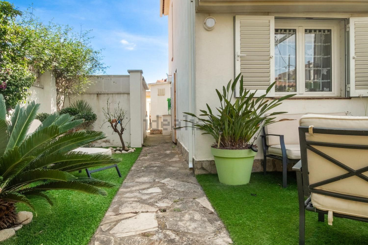 Casa independiente en Barrio Riells