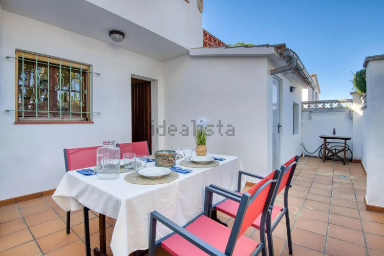 Casa independiente en calle Ricardell, 27