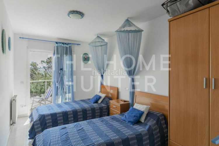 Ático  de 133 m2 con terraza en venta en escala, l en Escala (L´)
