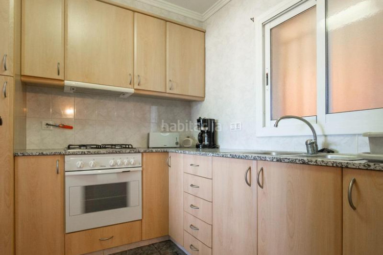 Piso apartamento con terraza vistas al mar y montaña en Escala (L´)