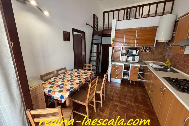 Casa independiente en calle Armallada