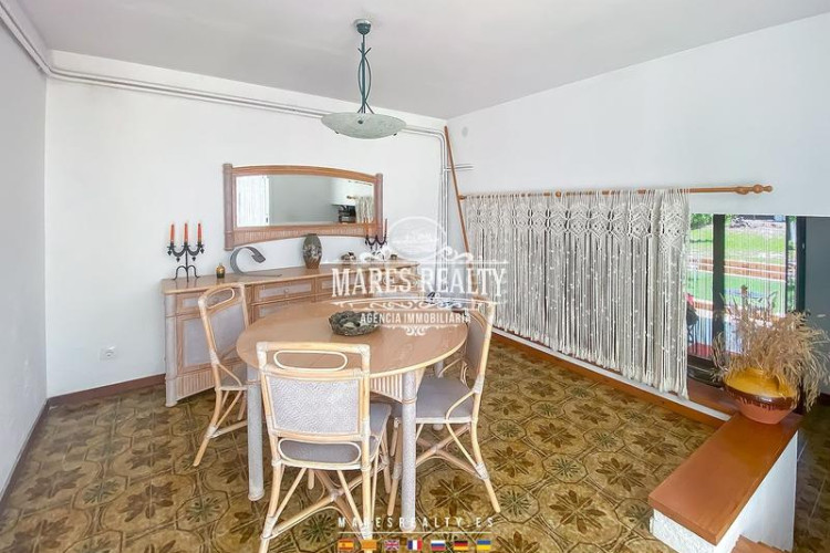 Casa preciosa casa a 4 vientos con gran parcela en Escala (L´)