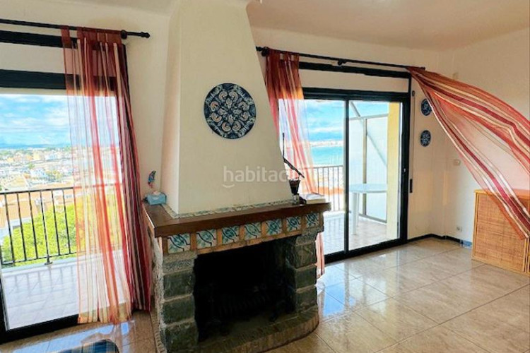 Apartamento en avinguda riells 142 apartamento, 65m2, con vistas al puerto y al mar y con parking en Escala (L´)