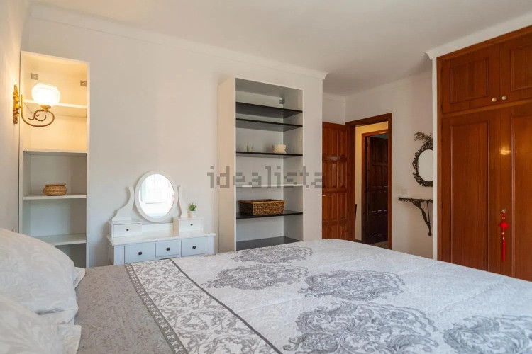 Casa independiente en calle Pinedes