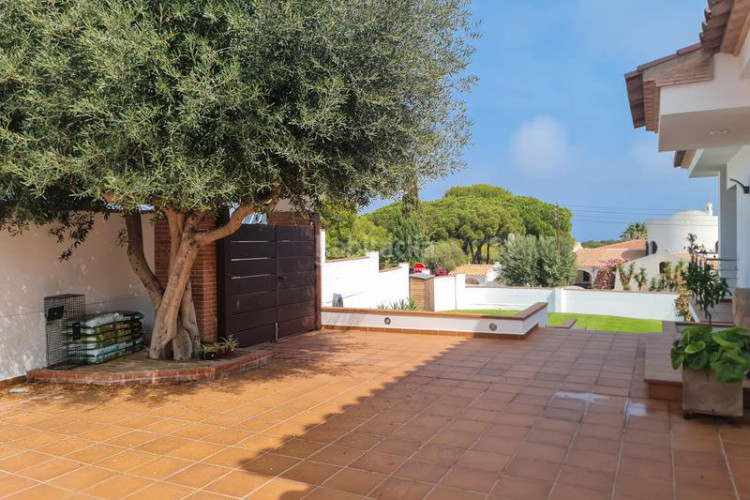 Chalet casa en cala montgo a 5 minutos del puerto en Escala (L´)