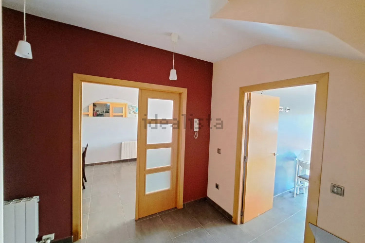 Casa de construcción 2008 con vistas panorámicas, en una zona residencial exclusiva!