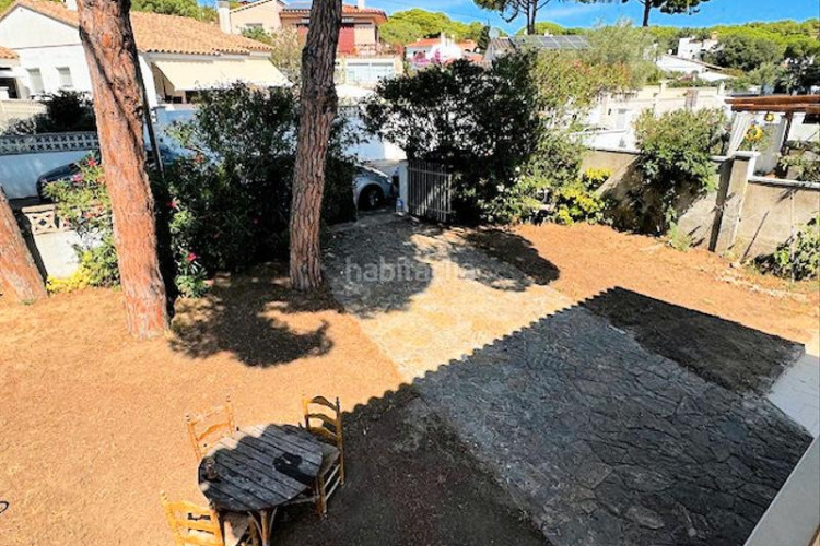 Casa villa de 216m² con 5 dormitorios, 2 baños y piscina privada posible en Escala (L´)