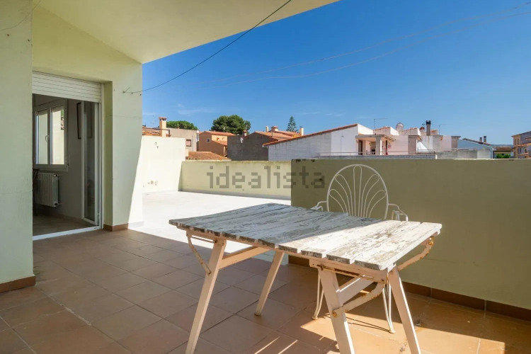 Chalet pareado en calle Tossa