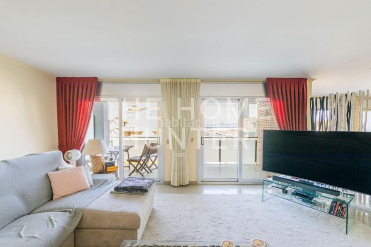 Ático  de 214 m2 con vistas y terraza en venta en escala, l en Escala (L´)