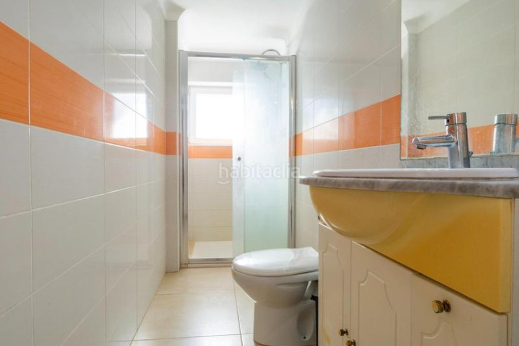 Casa  individual con jardín privado zona puig sec en Escala (L´)