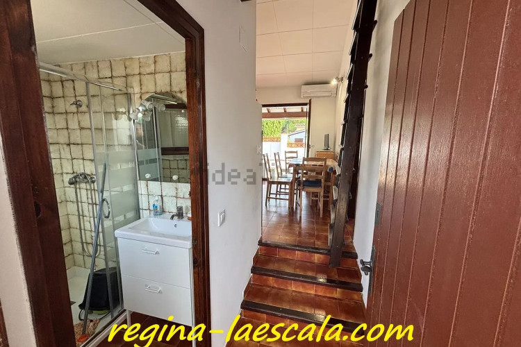 Casa independiente en calle Armallada