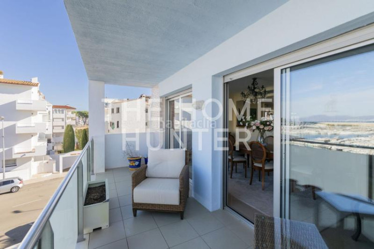 Ático  de 214 m2 con vistas y terraza en venta en escala, l en Escala (L´)