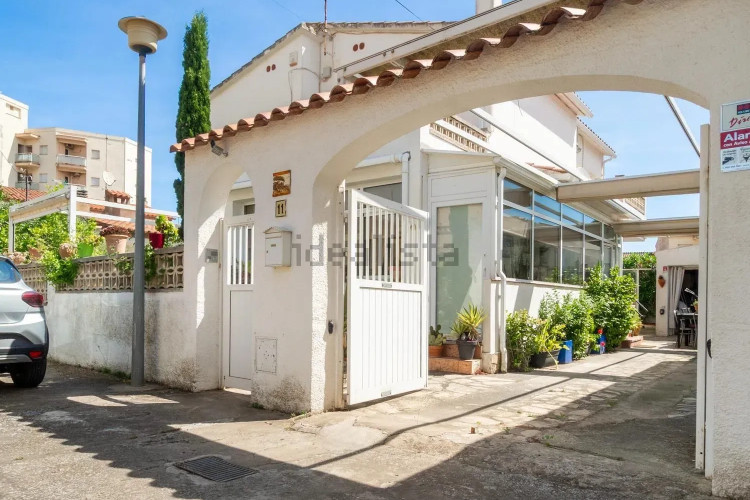 Casa independiente en Barrio Riells