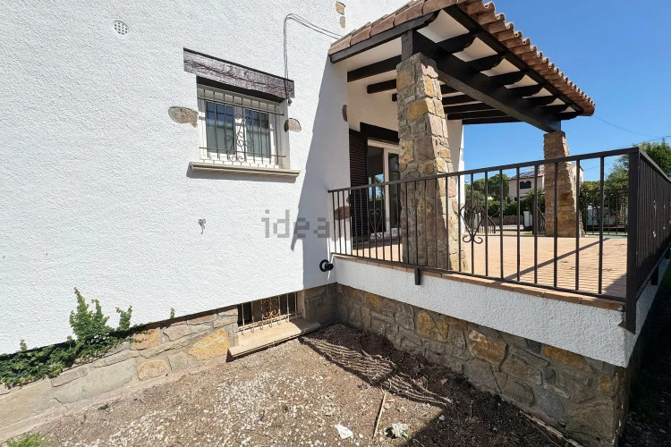 Chalet pareado en calle Era