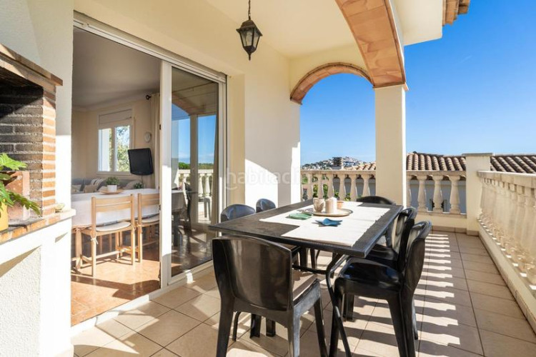 Casa  con vistas al mar en montgó con piscina, sauna y licencia turística en Escala (L´)