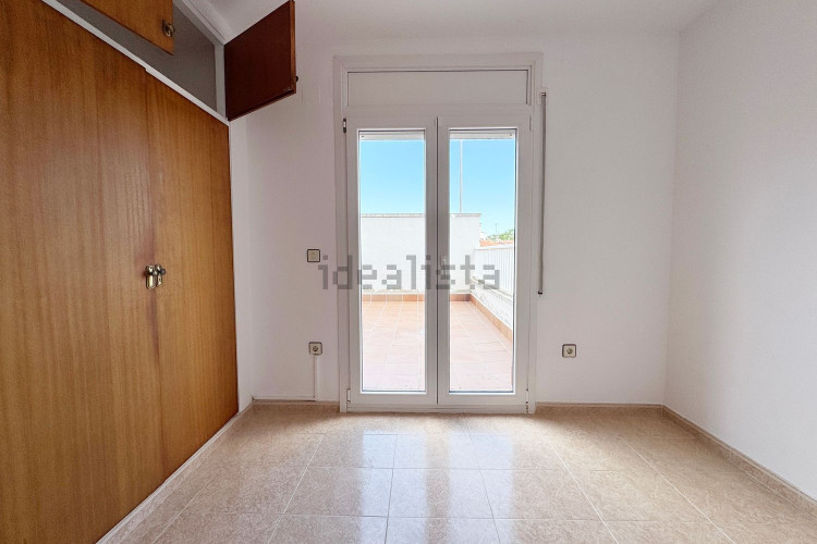 Piso en avenida de Montgó