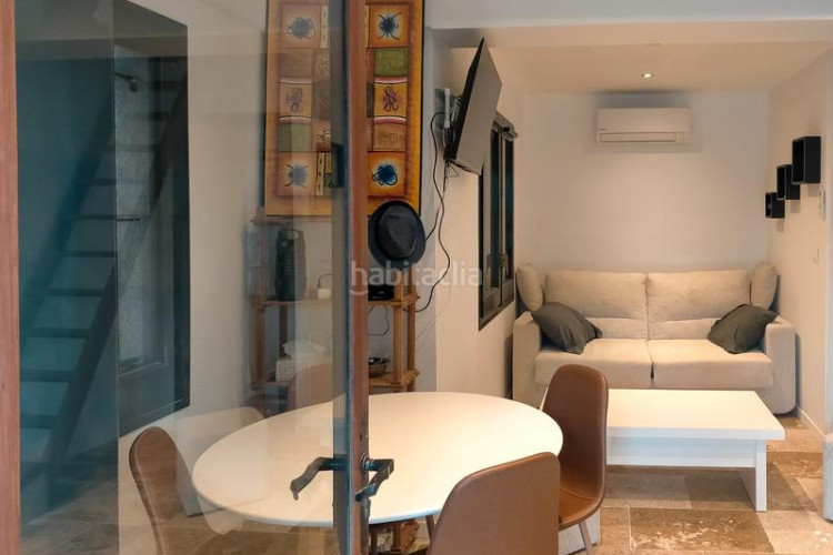 Chalet en carrer fitora 38 casa reformada a pie de la playa de Riells de la escala en Escala (L´)