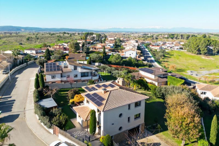Casa villa de lujo en venta situada en una de las zonas más tranquilas de lescala, a un paso de las playas de empúries y del centro del en Escala (L´)
