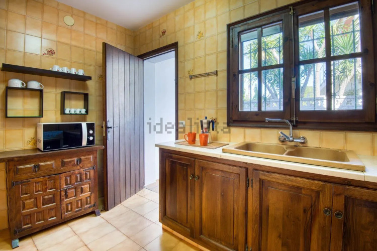 Casa independiente en calle Ricardell, 27