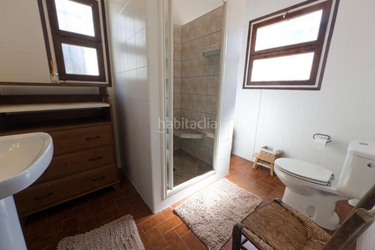 Casa  en cala Montgó con piscina y vistas, a solo 180 m del mar en Escala (L´)