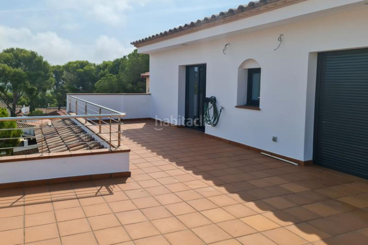 Chalet casa en cala montgo a 5 minutos del puerto en Escala (L´)