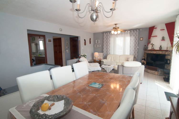 Carrer Barcelona, Riells