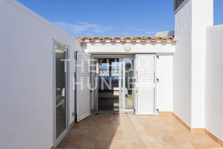 Ático  de 214 m2 con vistas y terraza en venta en escala, l en Escala (L´)