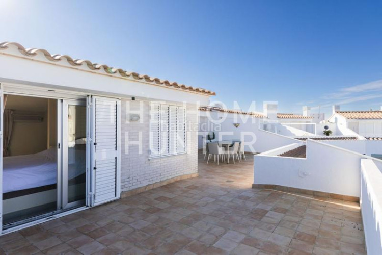 Ático  de 214 m2 con vistas y terraza en venta en escala, l en Escala (L´)