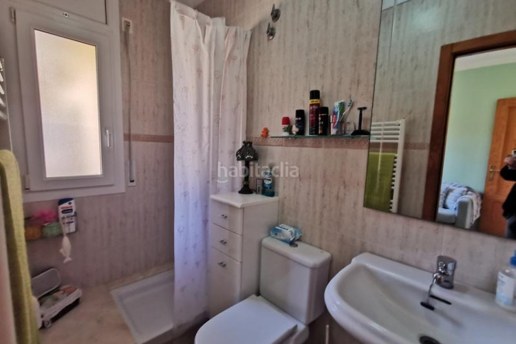 Casa en carrer cantallops 9 casa unifamiliar con piscina, garage, orientación sud en l'escala en Escala (L´)