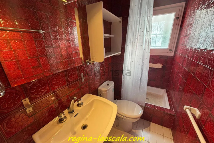 Chalet pareado en calle Pinedes