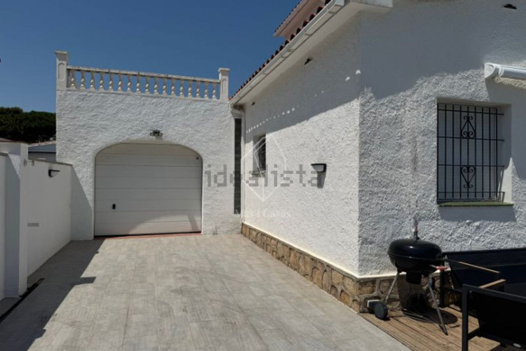 Casa independiente en Barrio Riells