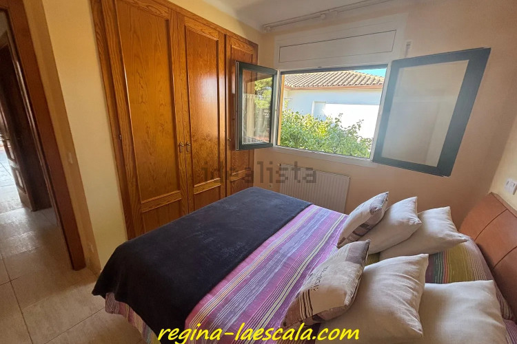 Chalet pareado en calle Cantallops